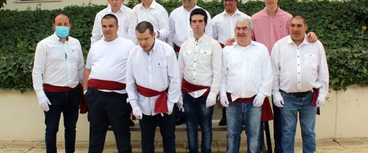 LOS COSTALEROS MÁS ENTREGADOS DE TODA LA SEMANA SANTA LOS COSTALEROS MÁS ENTREGADOS DE TODA LA SEMANA SANTA