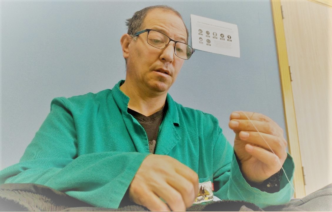 ETIQUETADO Y DESETIQUETADO DE ROPA