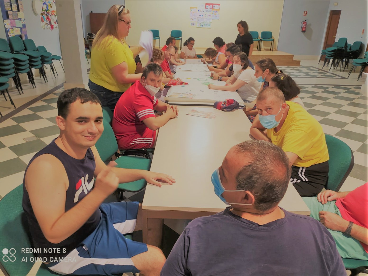NOS DIVERTIMOS Y APRENDEMOS EN LA ESCUELA DE VERANO