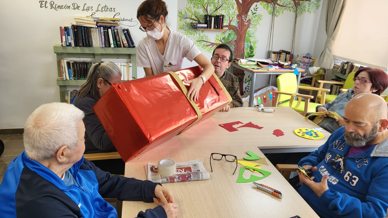 TALLER DE ADORNOS NAVIDEÑOS