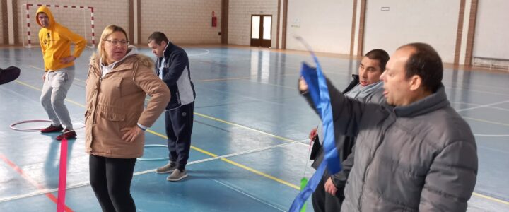 TALLER DE ACTIVIDAD FISICA Y DEPORTIVA EN EL PABELLON MUNICIPAL DE NOALEJO