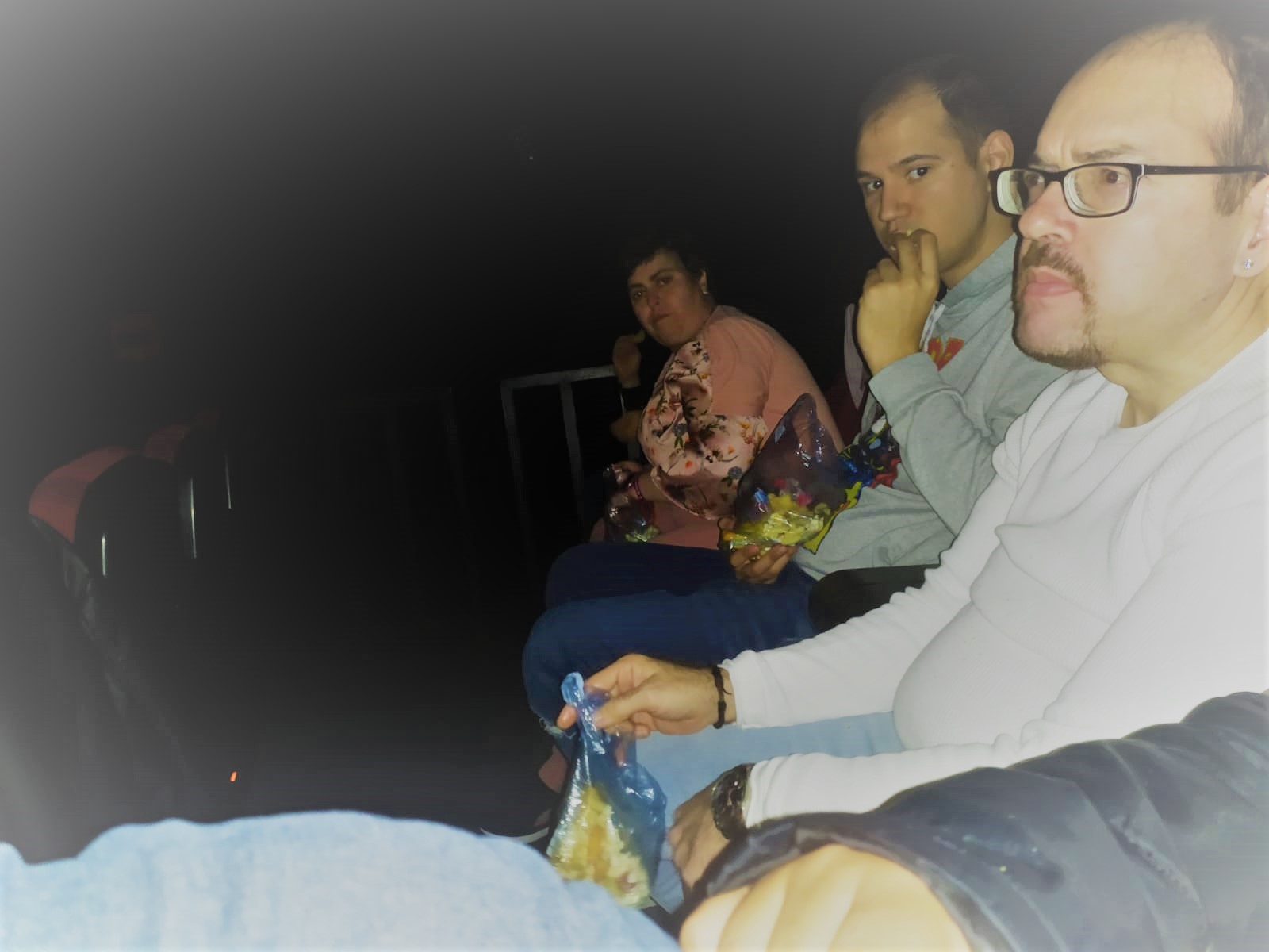 ¡NOS VAMOS DE CINE!
