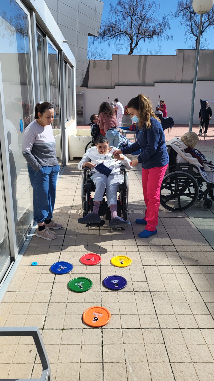 TARDE DE JUEGOS