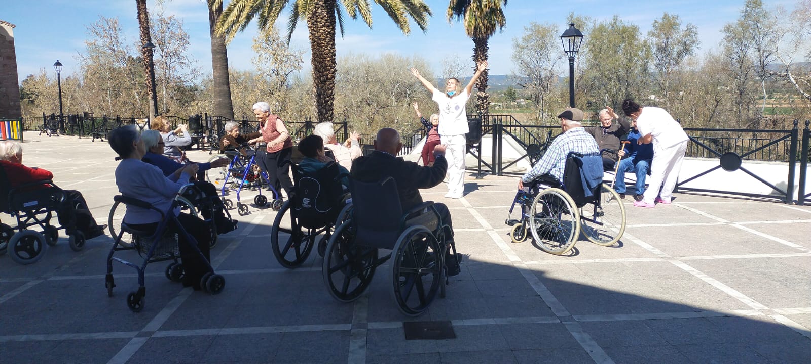 GIMNASIA AL AIRE LIBRE