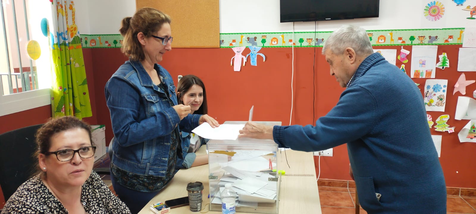 DIA DE VOTACIONES