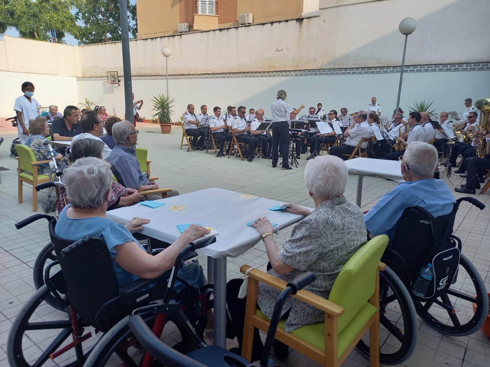 CONVIVENCIA Y CONCIERTO