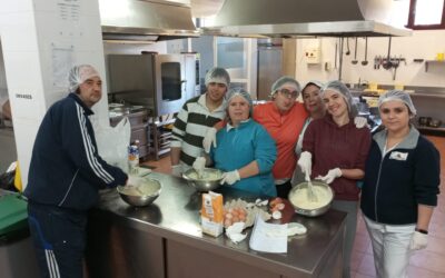 ELABORAMOS NUESTROS PROPIOS DULCES EN EL TALLER DE COCINA