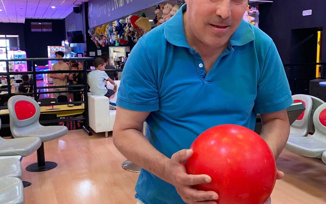 TARDE EN LA BOLERA CON NUESTROS AMIGOS Y AMIGAS